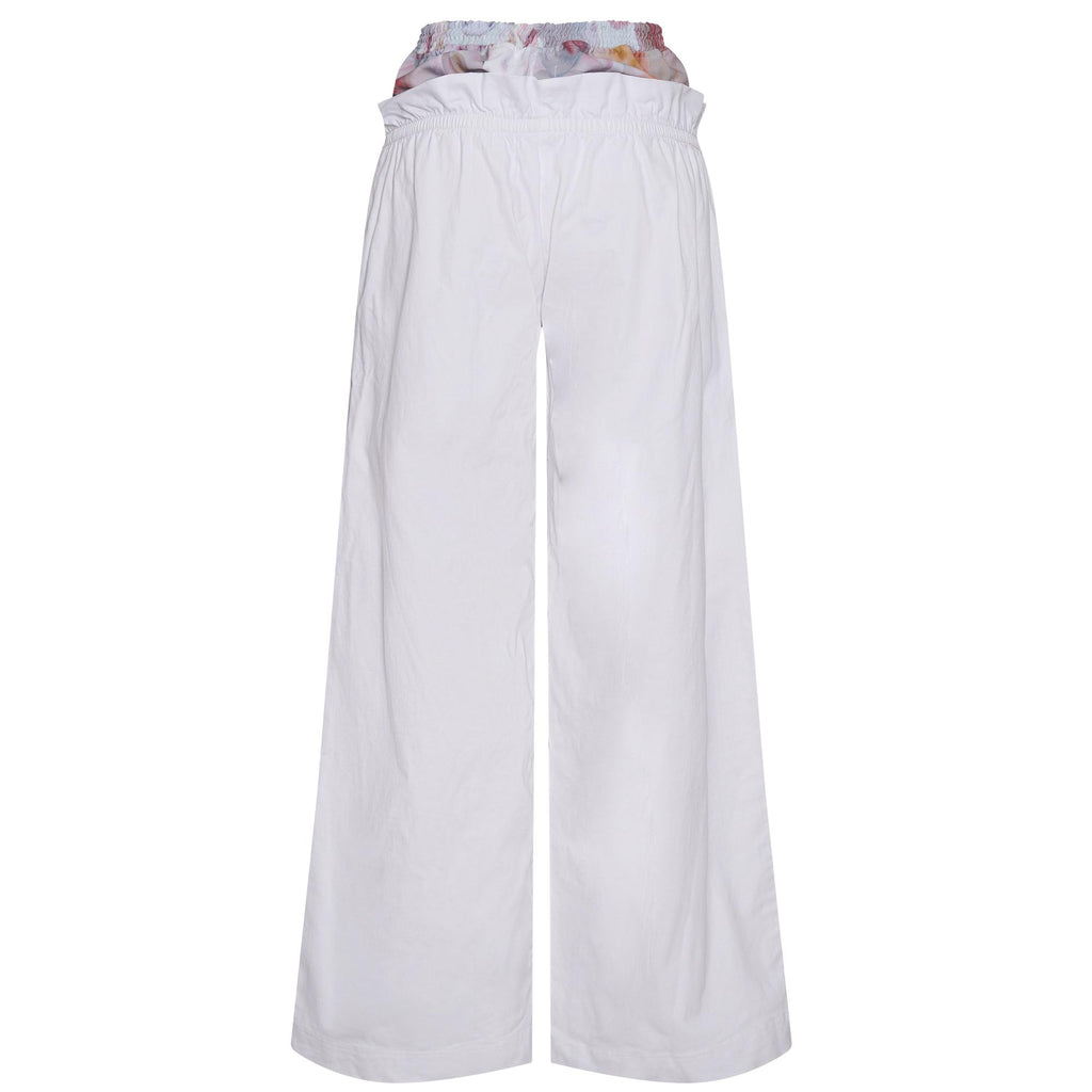Gut Feeling pants in white